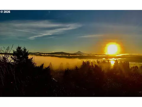 View/Area - 2105 NW Couch St, Camas, WA 98607 photo 5 of 8