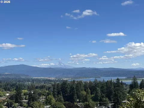 View/Area - 2105 NW Couch St, Camas, WA 98607 photo 8 of 8