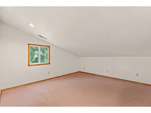 Bedroom - 35255 S Summit Ln, Molalla, OR 97038 photo 7 of 7