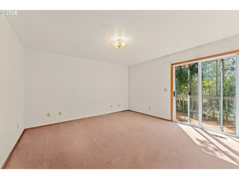 Bedroom - 35255 S Summit Ln, Molalla, OR 97038 photo 1 of 7