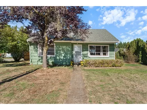 Exterior - 301 E 2nd St, Canby, OR 97013 photo 2 of 8