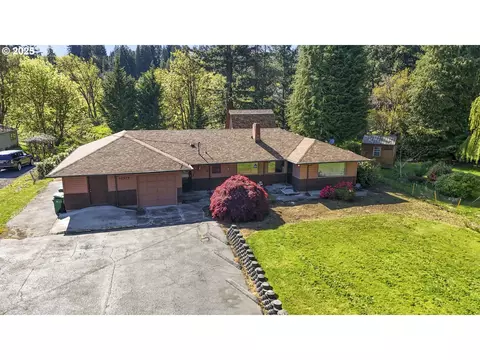 52379 SW 4th St, Scappoose, OR 97056