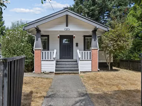 Exterior - 205 NW 12th St, Gresham, OR 97030 photo 1 of 8