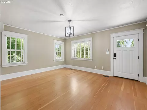 Living - 205 NW 12th St, Gresham, OR 97030 photo 2 of 2
