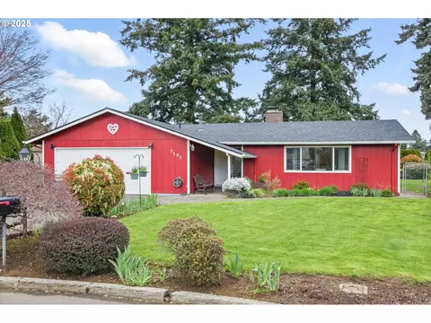 7105 SE Furnberg St, Milwaukie, OR 97222