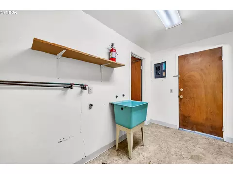 3420 Harris St, Eugene, OR 97405 photo 31