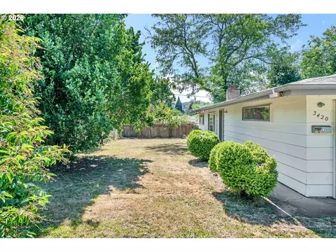 3420 Harris St, Eugene, OR 97405 photo 5