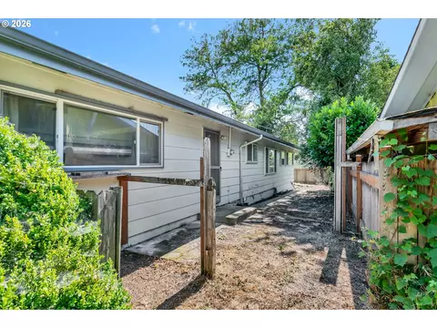 3420 Harris St, Eugene, OR 97405 photo 14