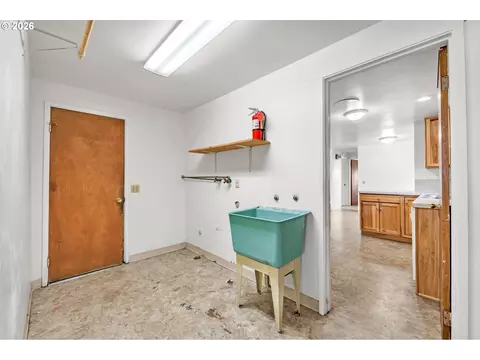 3420 Harris St, Eugene, OR 97405 photo 30