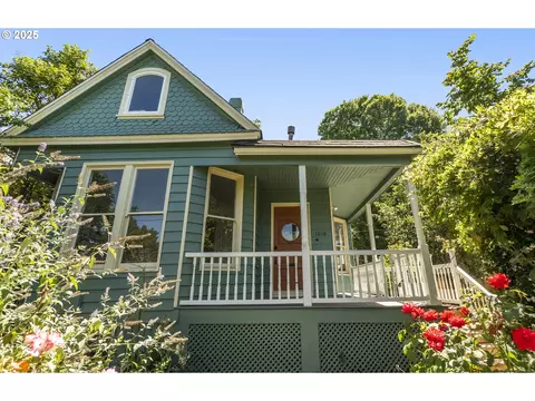 1010 SE 49th Ave, Portland, OR 97215