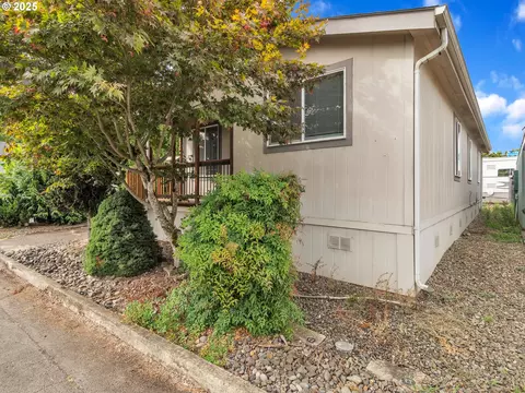 1005 Ferry St #26, Dayton, OR 97114