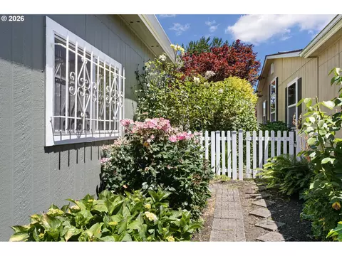 3220 Crescent Ave #82, Eugene, OR 97408 photo 43