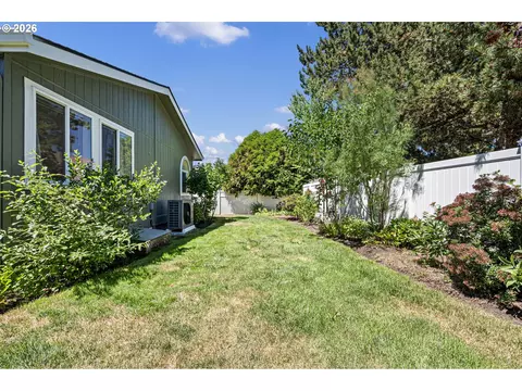 3220 Crescent Ave #82, Eugene, OR 97408 photo 38