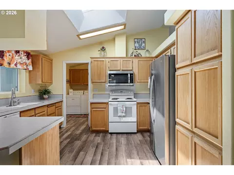 3220 Crescent Ave #82, Eugene, OR 97408 photo 10