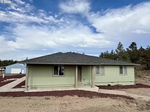 4500 NW 52nd St, Redmond, OR 97756