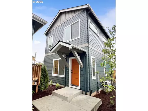 913 NE Sumner St, Portland, OR 97211