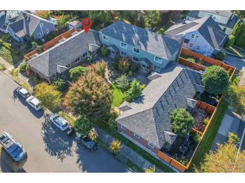 5405 NE 10th Ave #3, Portland, OR 97211