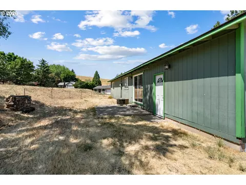 Exterior - 25 Canyon Dr, Heppner, OR 97836 photo 3 of 8