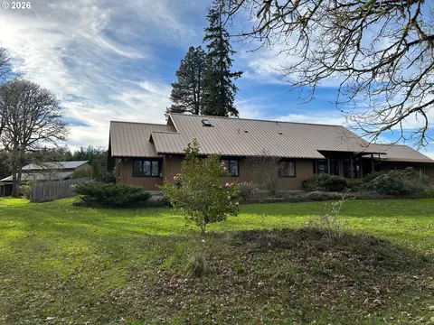 29821 Jeans Rd, Veneta, OR 97487