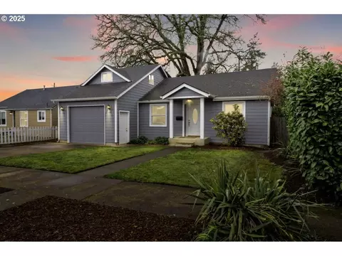 1262 Kalmia St, Junction City, OR 97448