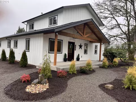 806 N Parkway Ave, Battle Ground, WA 98604