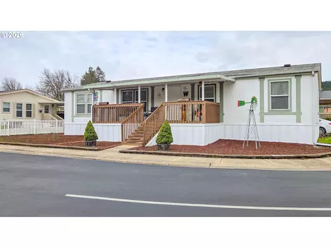 1000 E Central Ave #51, Sutherlin, OR 97479