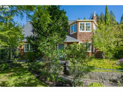 1669 Fairmount Blvd, Eugene, OR 97403