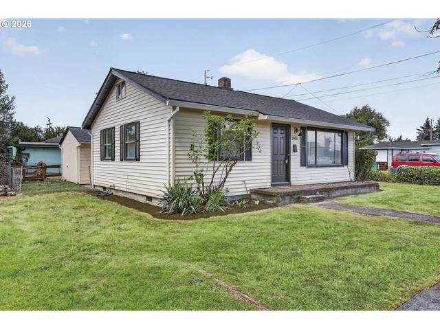 2004 Tualatin St, Saint Helens, OR 97051