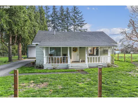 13934 S Graves Rd, Mulino, OR 97042