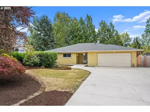 4052 SE 17th St, Gresham, OR 97080