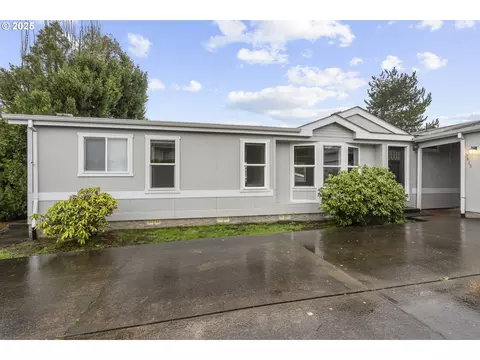 3415 Lake Vanessa Cir NW, Salem, OR 97304