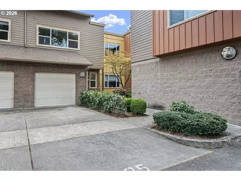Exterior - 327 Rustic Pl #35, Eugene, OR 97401 photo 2 of 5