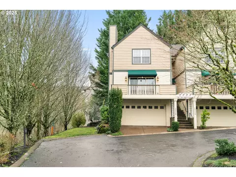 2338 NW Edgewood Pl #32, Portland, OR 97229