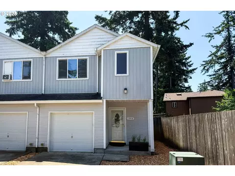 13416 SE Harold St #9, Portland, OR 97236