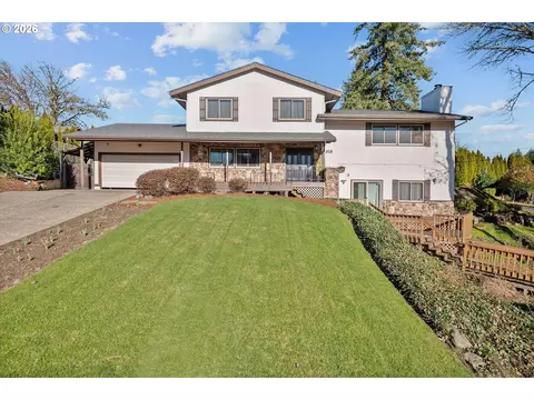 1315 SW Dorothy St, Mcminnville, OR 97128