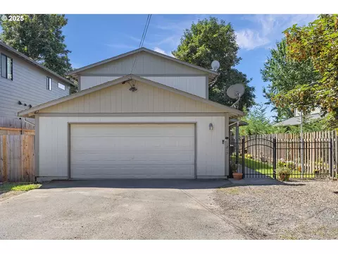 1215 W 20th St, Vancouver, WA 98660