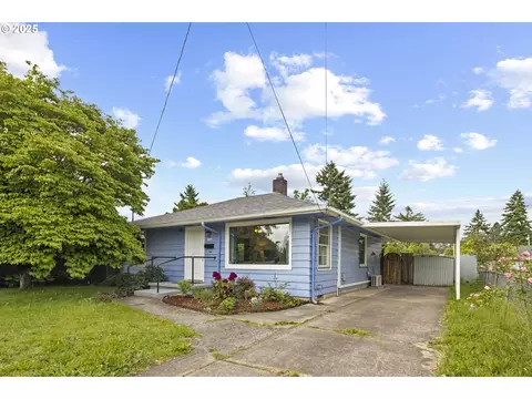 9746 SE Woodstock Blvd, Portland, OR 97266