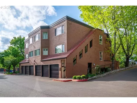112 Oswego Smt, Lake Oswego, OR 97035