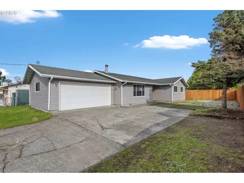 865 Seagate Ave, Coos Bay, OR 97420
