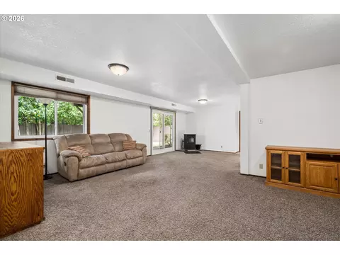 Living - 3377 W 25th Ave, Eugene, OR 97405 photo 5 of 6