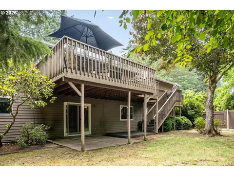 Exterior - 3377 W 25th Ave, Eugene, OR 97405 photo 8 of 10