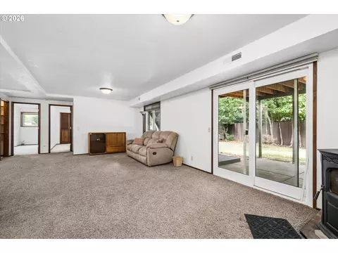 Living - 3377 W 25th Ave, Eugene, OR 97405 photo 3 of 6