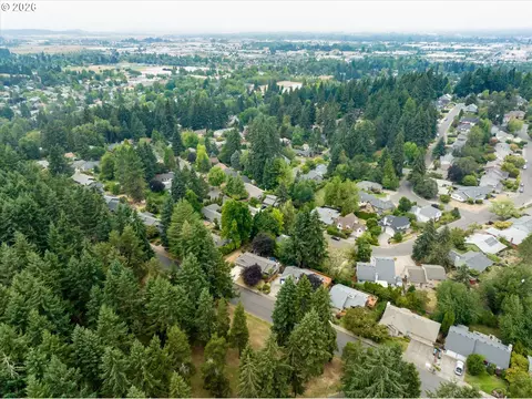View/Area - 3377 W 25th Ave, Eugene, OR 97405 photo 1 of 6