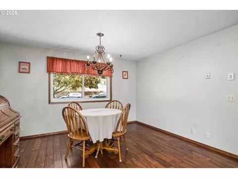 Dining - 3377 W 25th Ave, Eugene, OR 97405 photo 1 of 1