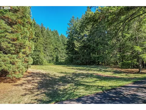 10887 NW Cornelius Pass Rd, Portland, OR 97231