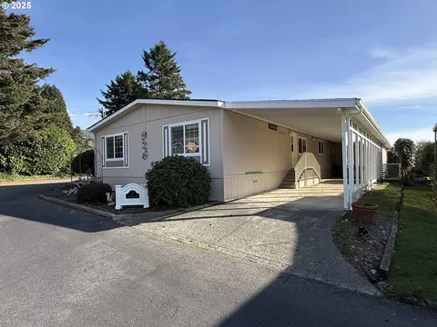 16063 Driftwood Ln #21, Brookings, OR 97415