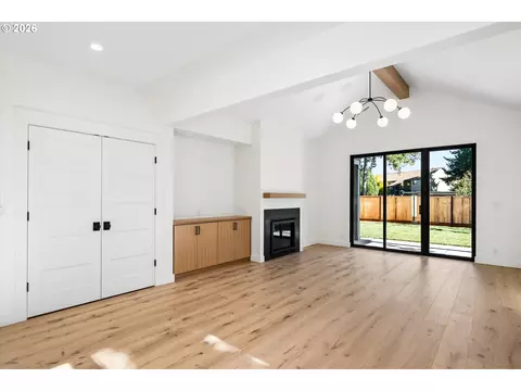 Living - 1578 Cal Young Rd, Eugene, OR 97401 photo 3 of 5