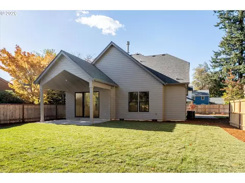 Exterior - 1578 Cal Young Rd, Eugene, OR 97401 photo 5 of 5