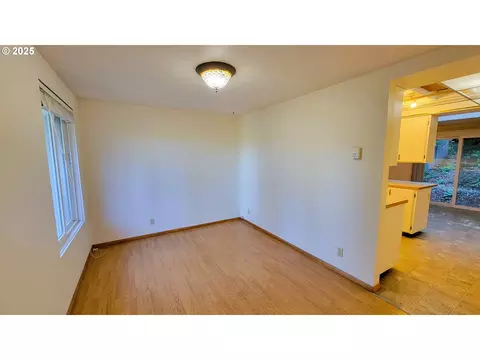 Living - 35853595 Emerald St, Eugene, OR 97405 photo 3 of 3