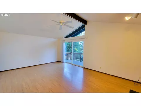 Living - 35853595 Emerald St, Eugene, OR 97405 photo 1 of 3